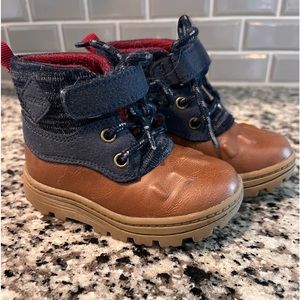 Oshkosh B’gosh Toddler Lace Up Boots Shoes, Size 6